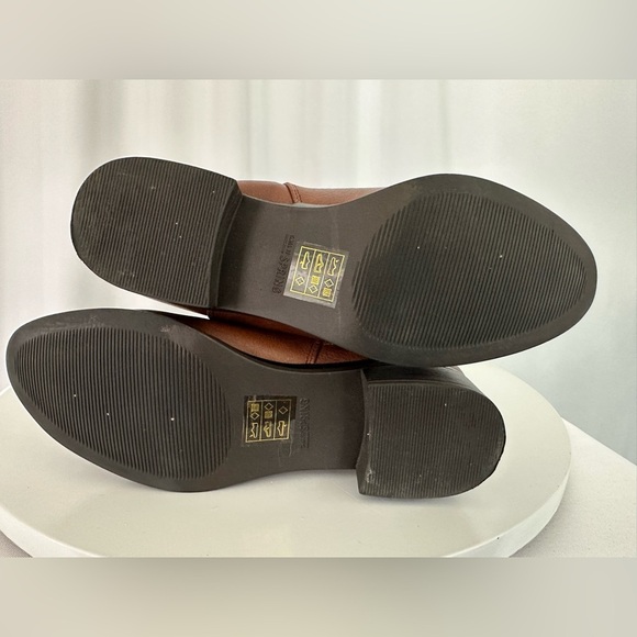 Call it Spring Sterna Velcro Closure High Ankle Block Boot (SH88) - Picture 10 of 14